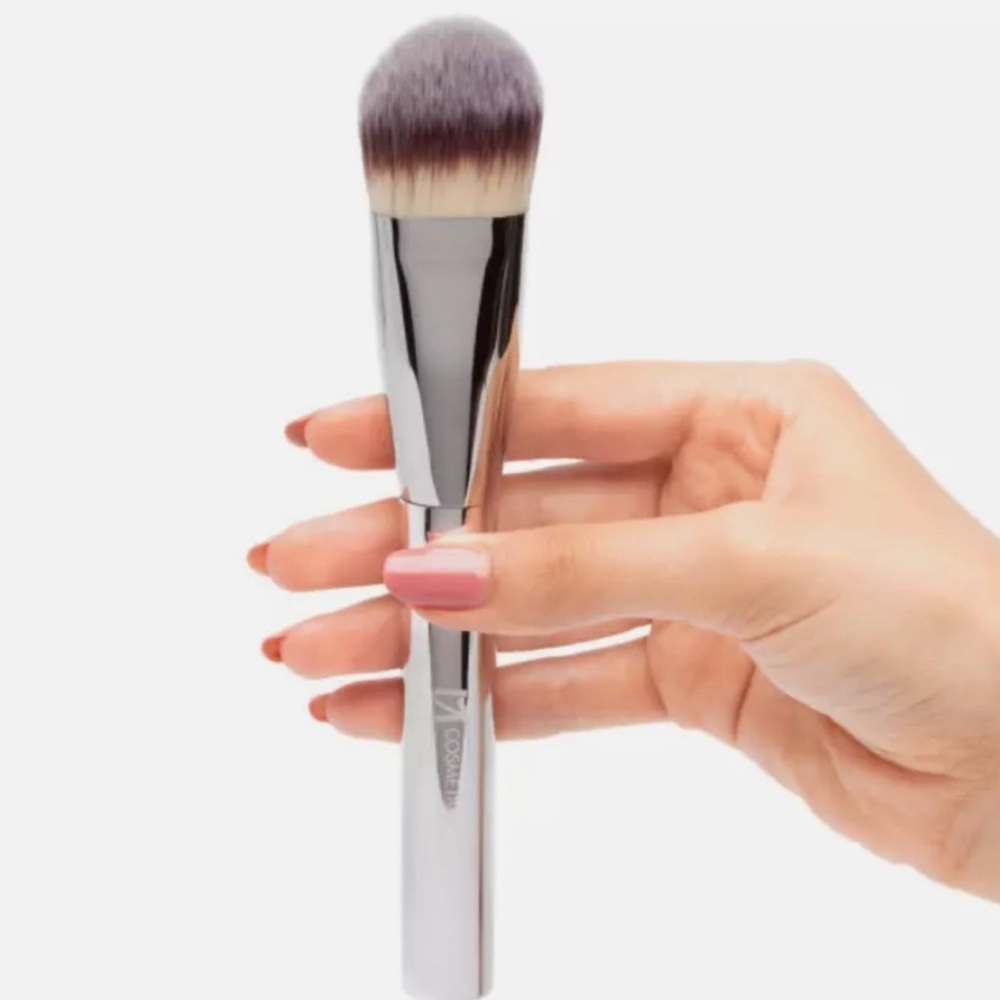 IT Cosmetics Heavenly Luxe Foundation Paddle Brush 🪞NEW IN BOX